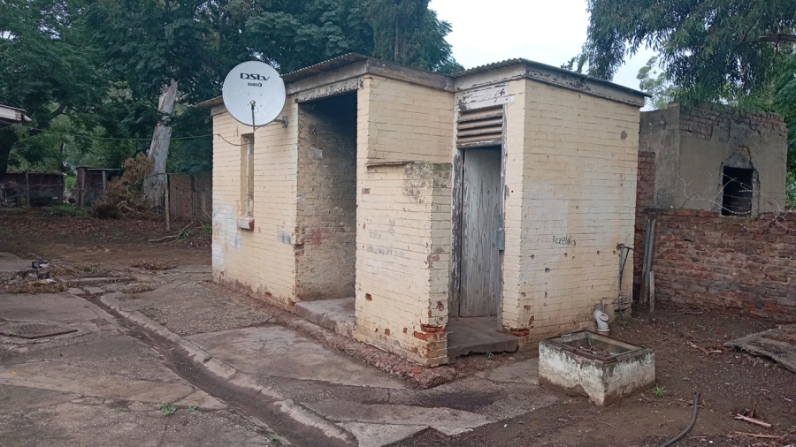 2 Bedroom Property for Sale in North Addo Road Phase 1 Eastern Cape